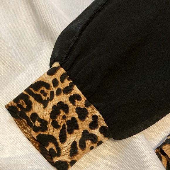 Gorgeous WTD open back safari blouse size S - Picture 4 of 8